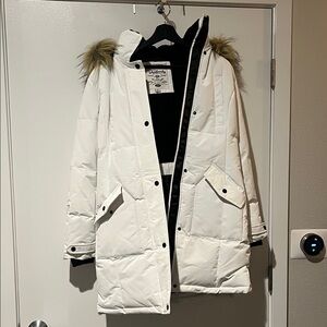 Laundry By Shelli Segal Ivory Puffer Jacket with Faux Fur Hood